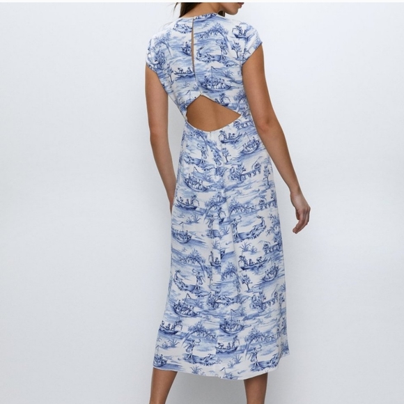 Babaton Hampton Dress - Picture 3 of 8